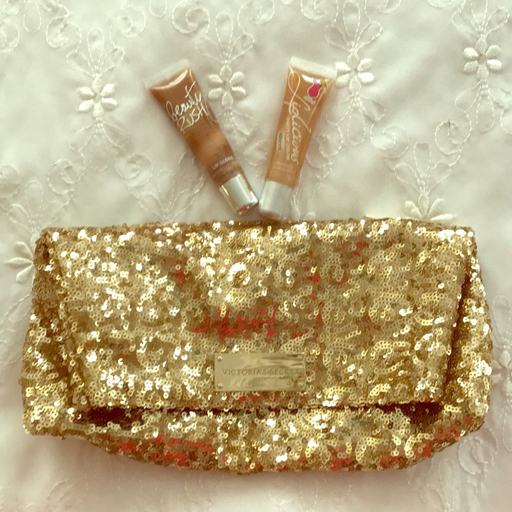 💋 Two lip glosses